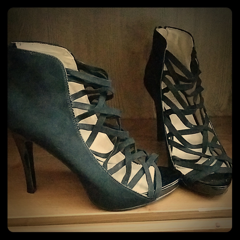 Nine West The Move  strappy heel sandals